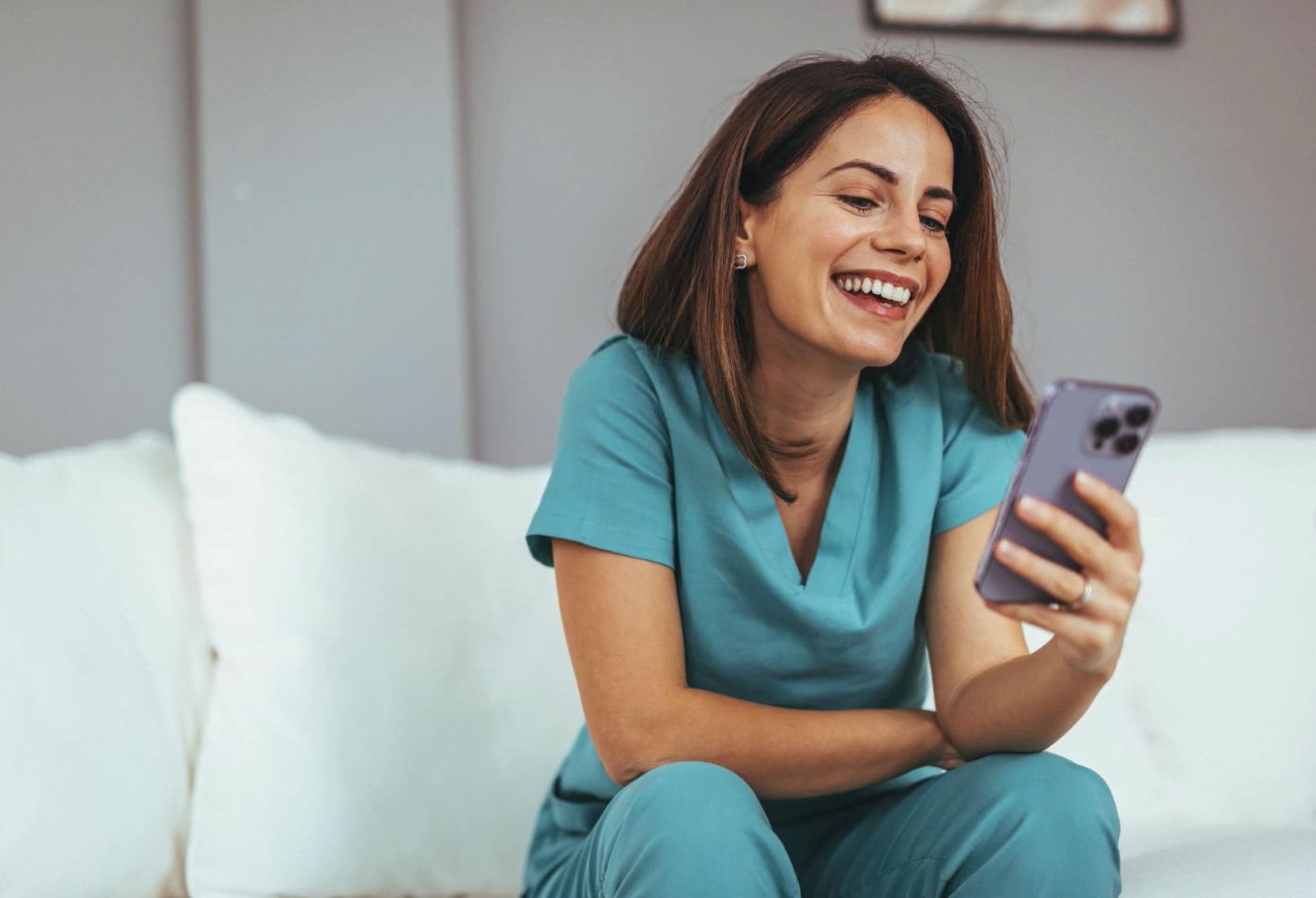 Attraktive Pflegeeinsätze in der Zeitarbeit mit starker Vergütung